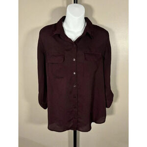 Pre-Owned Fortune & Ivy Maroon  Size Medium Blouse Collared Button Down Roll Tab
